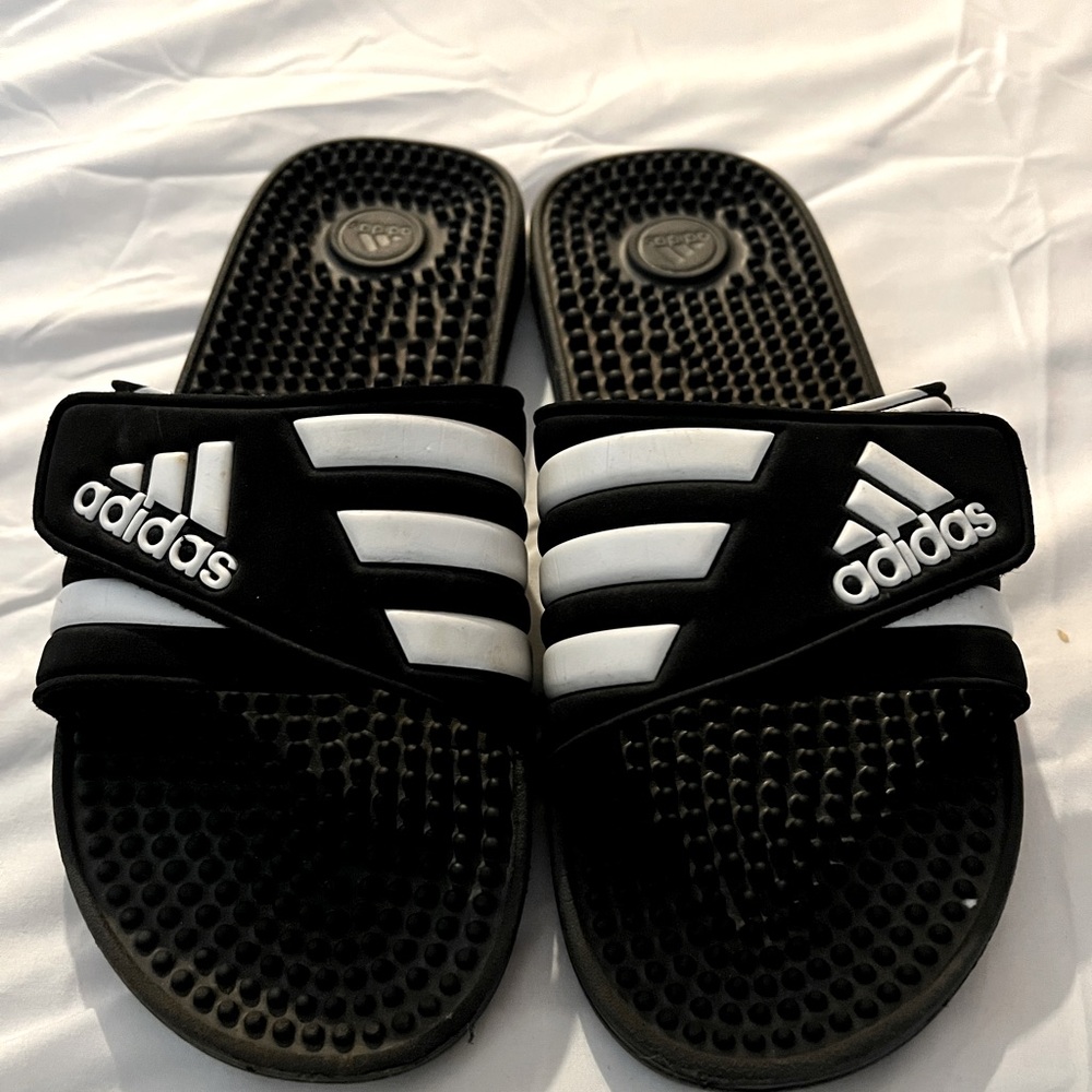 Men’s Adidas Sandals Slip On Size 8 Worn Once